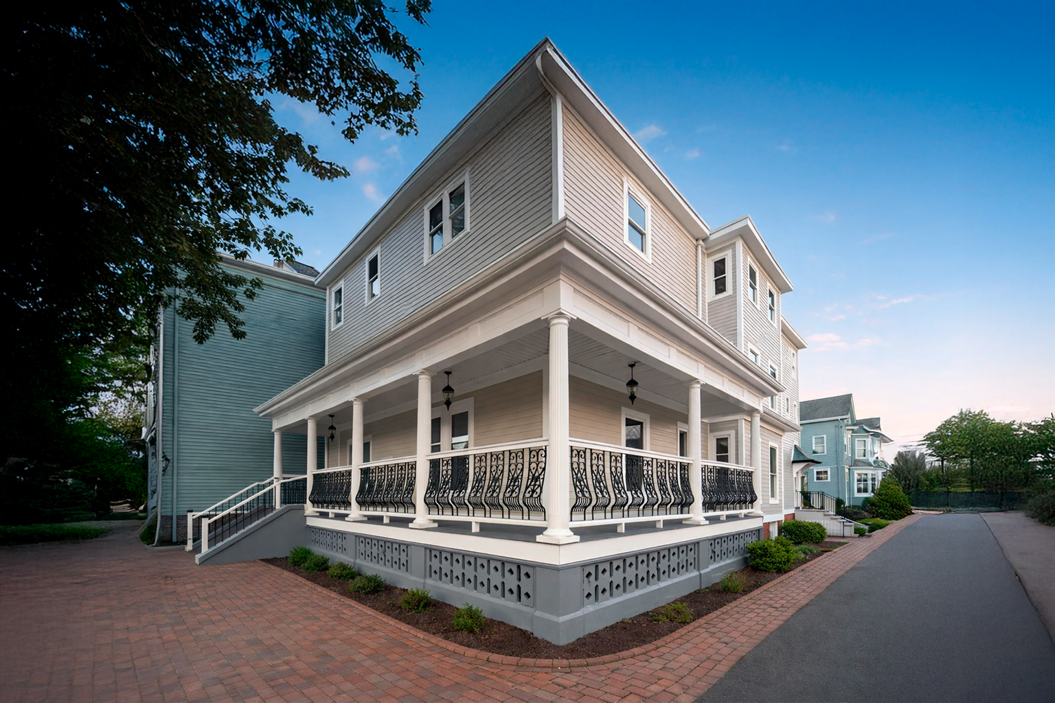 New England home with carefully finished exterior